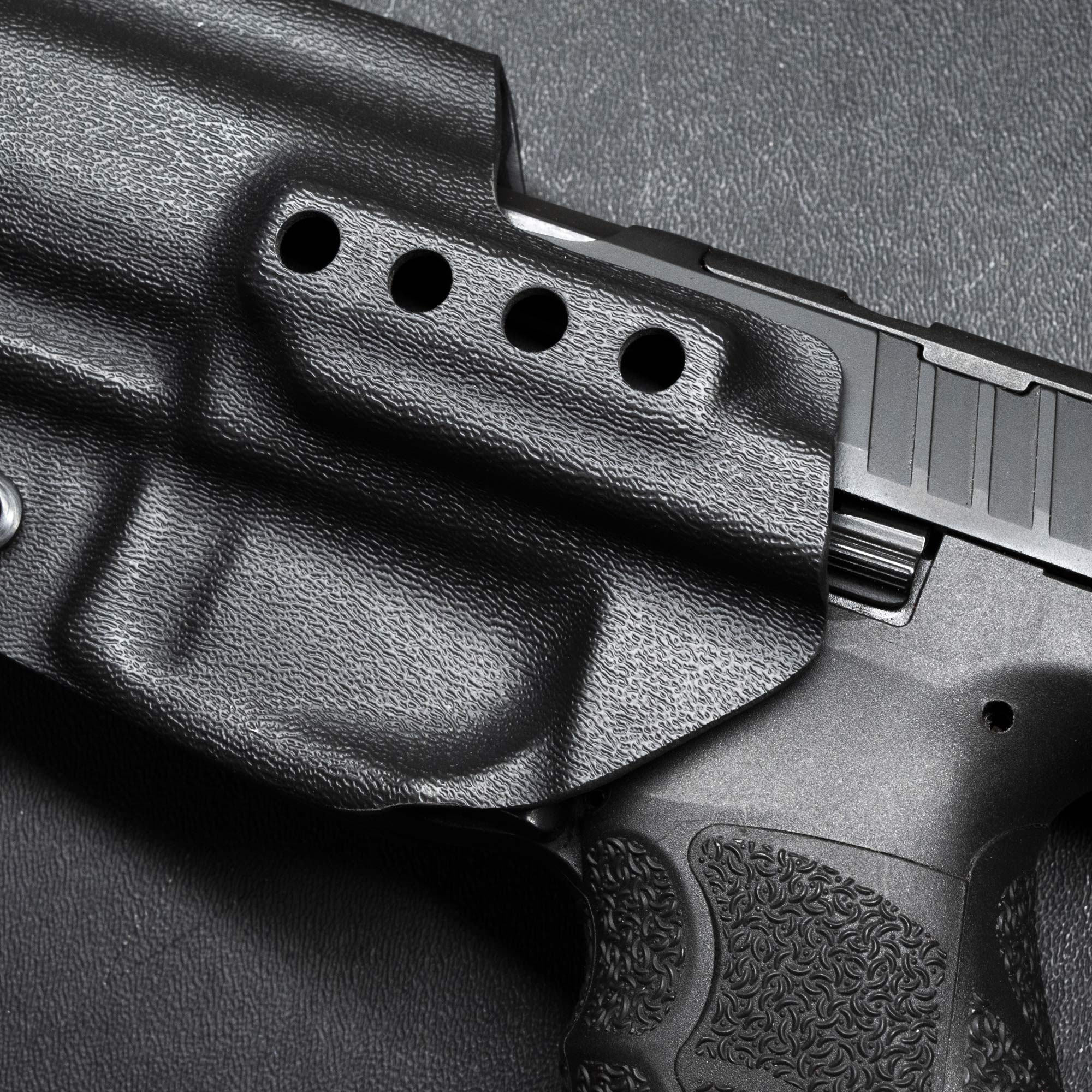 Heckler & Koch VP9L w/ Align Tactical Thumb Rest Pro Competition Holster